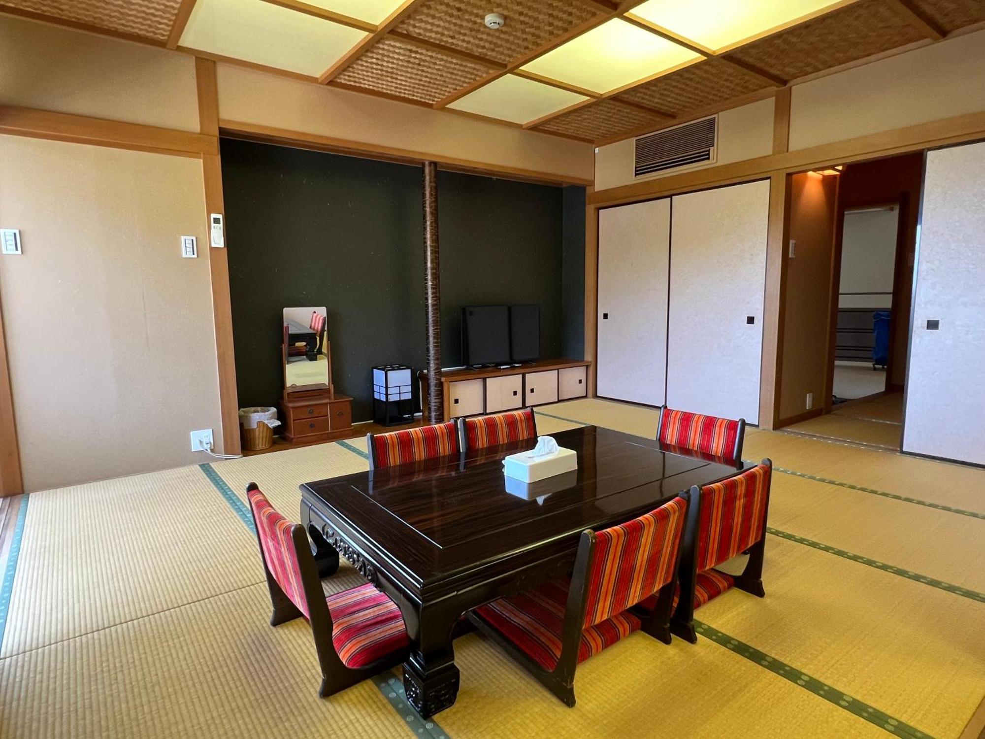 熱海温泉　実の別荘 อาตามิ ภายนอก รูปภาพ